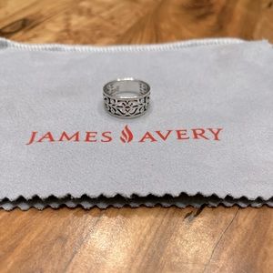 James Avery - retired scrolled open heart band